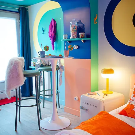 公寓 Retro Candy Lounge, Avec Terrasse Et Parking