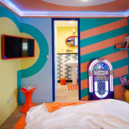 Retro Candy Lounge, Avec Terrasse Et Parking 公寓