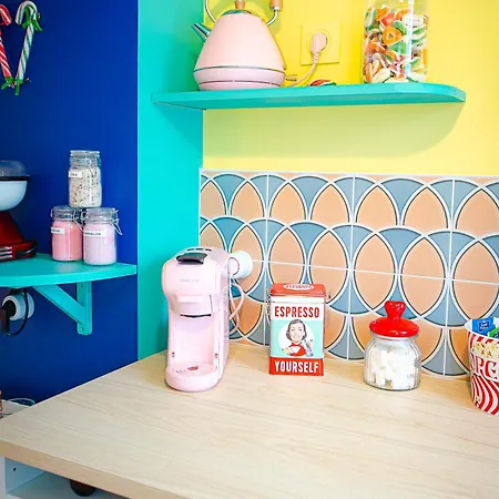 公寓 Retro Candy Lounge, Avec Terrasse Et Parking