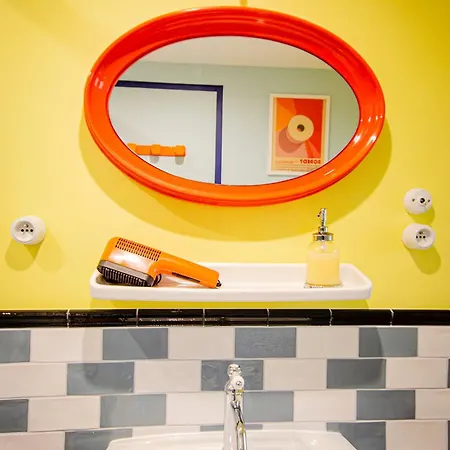 Retro Candy Lounge, Avec Terrasse Et Parking Apartament