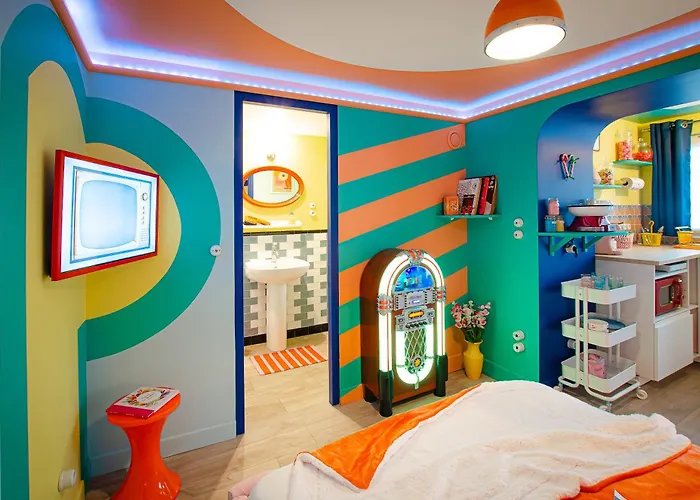 Retro Candy Lounge, Avec Terrasse Et Parking Ban-Saint-Martin