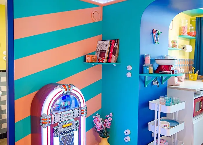 Retro Candy Lounge, Avec Terrasse Et Parking * Ban-Saint-Martin